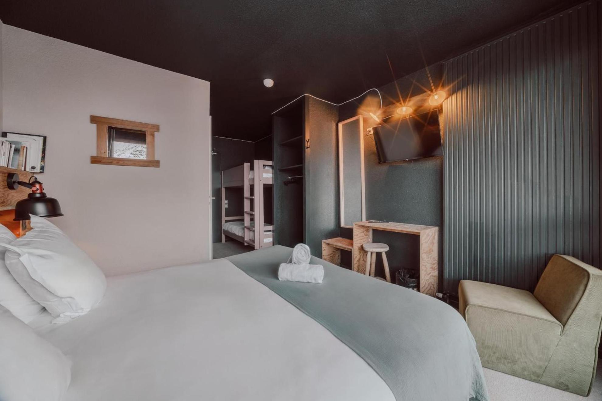 Alpeen Hotel Сен-Мартен-дьо-Белвил Екстериор снимка